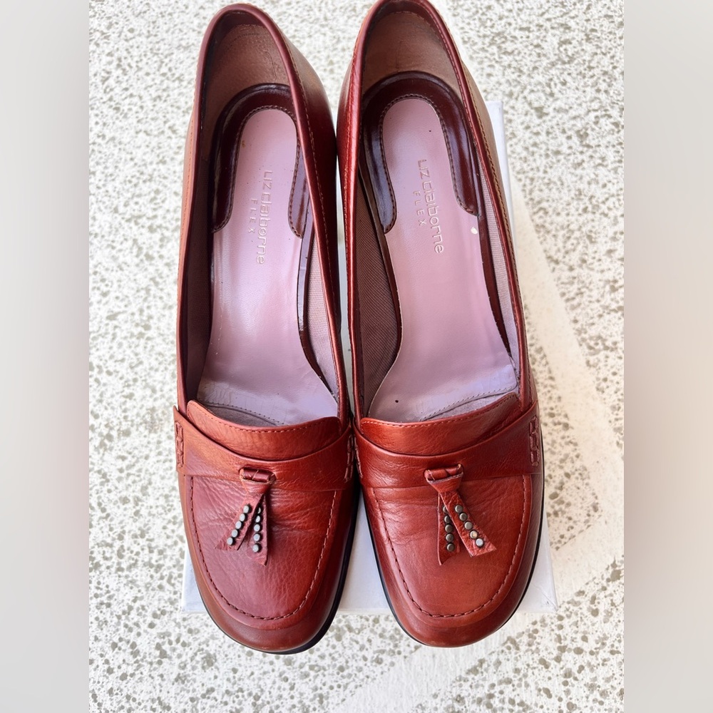 Liz Claiborne Women's Dark auburn brown Leather Heeled loafers